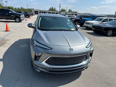 Used 2024 Buick Encore GX Avenir w/ Avenir Technology Package AWD/4WD image 31