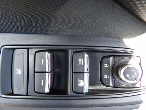 Used 2020 Subaru Forester Premium AWD/4WD image 13