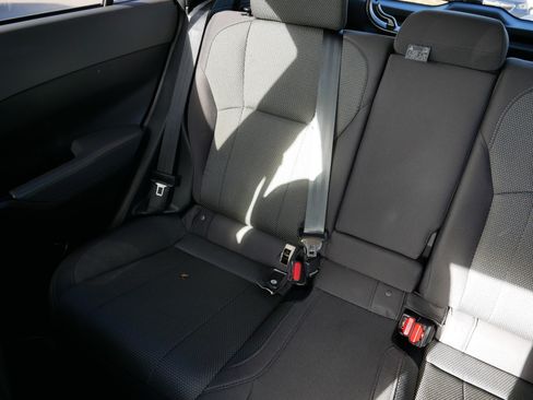 Used 2024 Subaru Crosstrek 2.0i Premium image 12