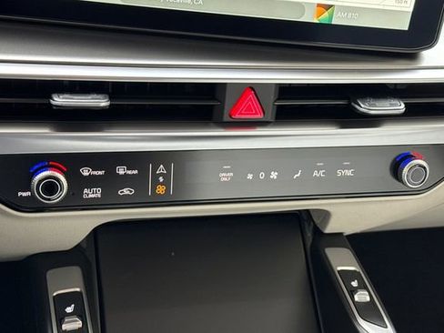 New 2026 Kia Sorento EX FWD image 27