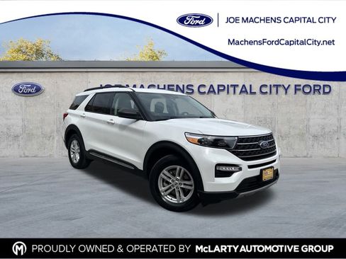 Certified 2022 Ford Explorer XLT w/ Equipment Group 202A image 1