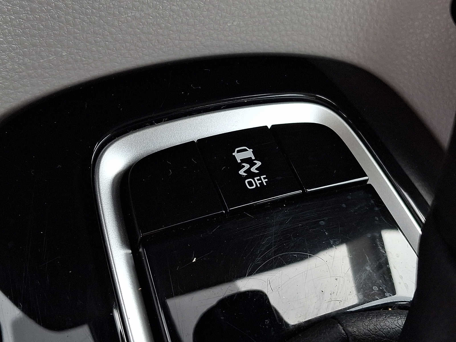 Used 2020 Toyota Corolla LE FWD image 21