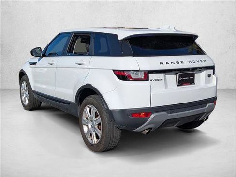 Used 2017 Land Rover Range Rover Evoque SE Premium image 8
