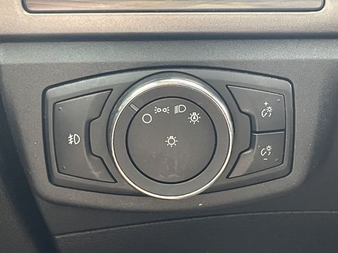 Used 2020 Ford Fusion SEL FWD image 26