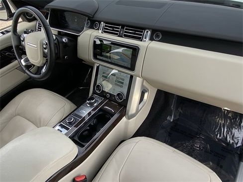 Used 2021 Land Rover Range Rover image 21