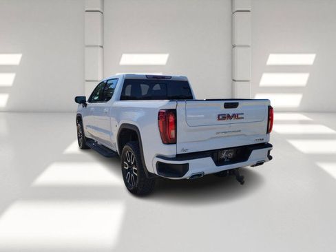 Used 2023 GMC Sierra 1500 AT4 w/ AT4 Premium Package AWD/4WD image 5
