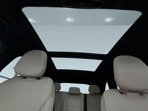 Certified 2026 Mercedes-Benz GLC 300 image 21