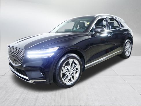 Used 2025 Genesis GV70 2.5T image 3