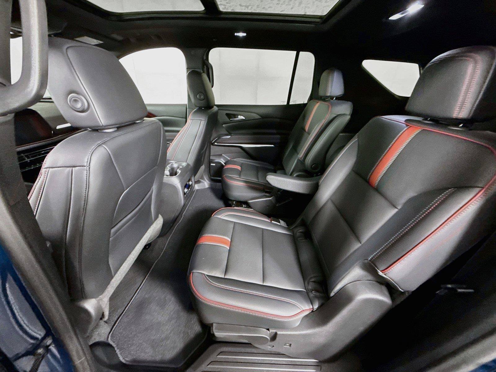 New 2027 Chevrolet Traverse RS AWD/4WD image 19