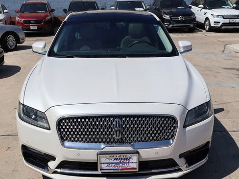 Used 2017 Lincoln Continental Select FWD image 35