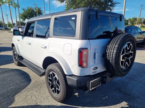 Used 2025 Ford Bronco Outer Banks AWD/4WD image 5