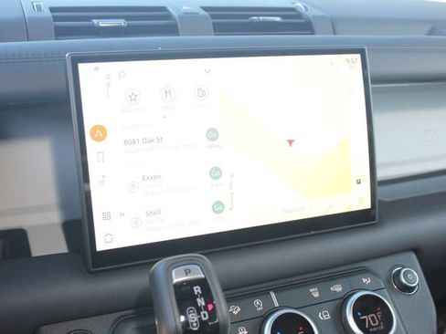 Used 2024 Land Rover Defender 130 S image 16