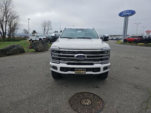 New 2026 Ford F250 Platinum w/ Platinum Plus Package AWD/4WD image 11