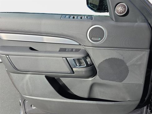 New 2026 Land Rover Discovery Limited Edition image 27