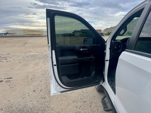 Used 2022 Chevrolet Silverado 1500 Custom RWD image 12