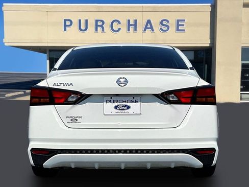 Used 2022 Nissan Altima 2.5 S FWD image 5