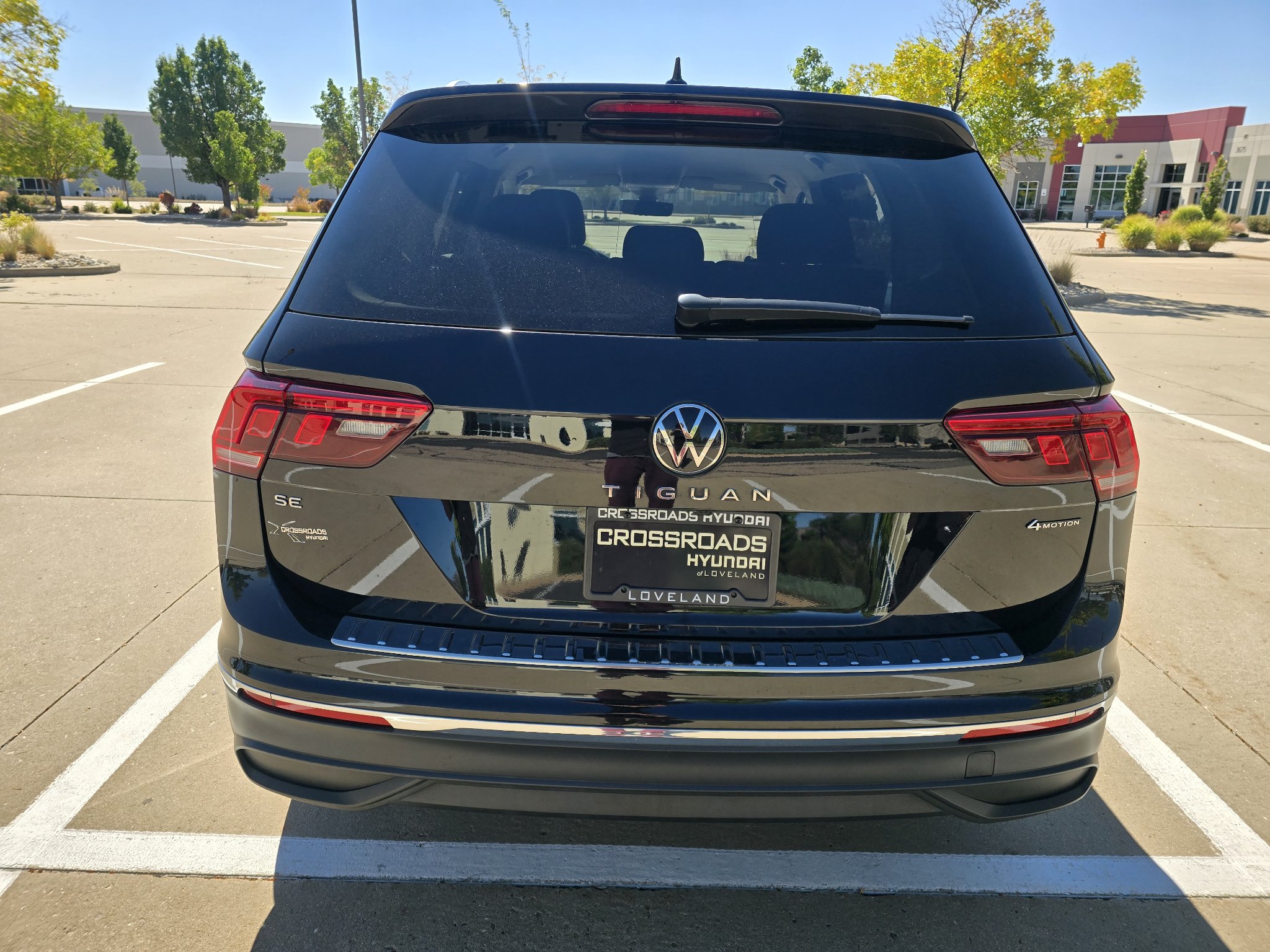 Used 2024 Volkswagen Tiguan SE AWD/4WD image 5