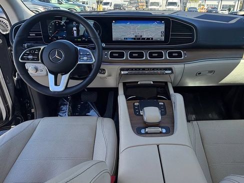 Used 2023 Mercedes-Benz GLS 450 4MATIC image 31