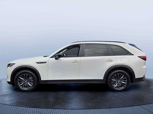 Certified 2025 MAZDA CX-70 3.3 Turbo w/ Preferred Package AWD/4WD image 3