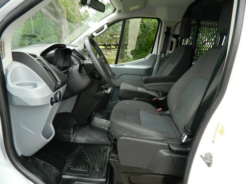 Used 2019 Ford Transit 250 130 Low Roof w/ Exterior Upgrade Package RWD image 14