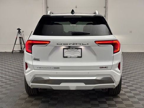 New 2026 GMC Terrain Denali image 11
