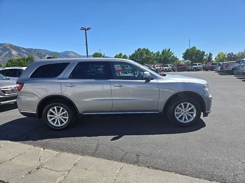 Used 2020 Dodge Durango SXT w/ 3rd Row Seating Group image 4