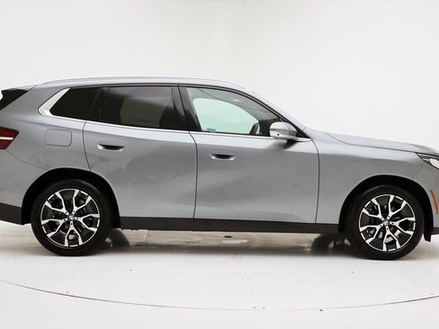 Used 2025 BMW X3 xDrive30i w/ Premium Package image 3