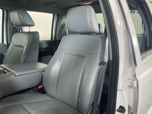 Used 2016 Ford F250 XL w/ Power Equipment Group image 19