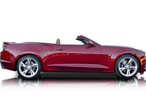 Used 2021 Chevrolet Camaro SS image 2