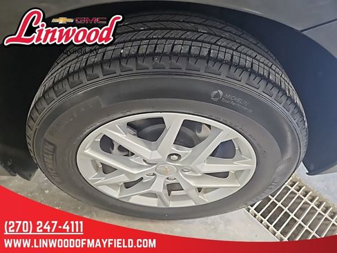 Used 2024 Chevrolet Equinox LT FWD image 7
