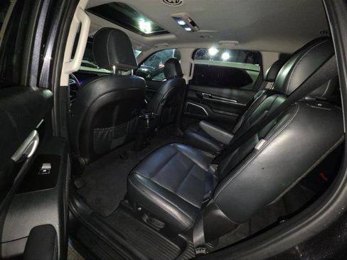 Used 2025 Kia Telluride S image 7
