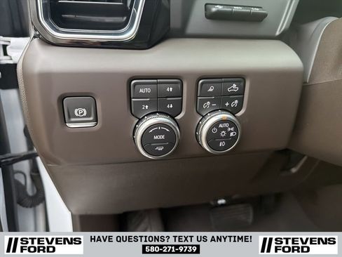 Used 2024 GMC Sierra 2500 Denali w/ Denali Reserve Package image 27