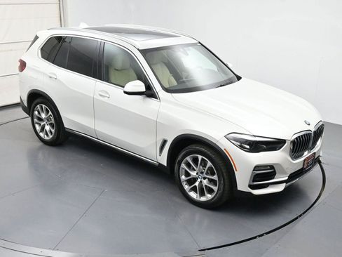 Used 2021 BMW X5 xDrive40i w/ Convenience Package AWD/4WD image 43