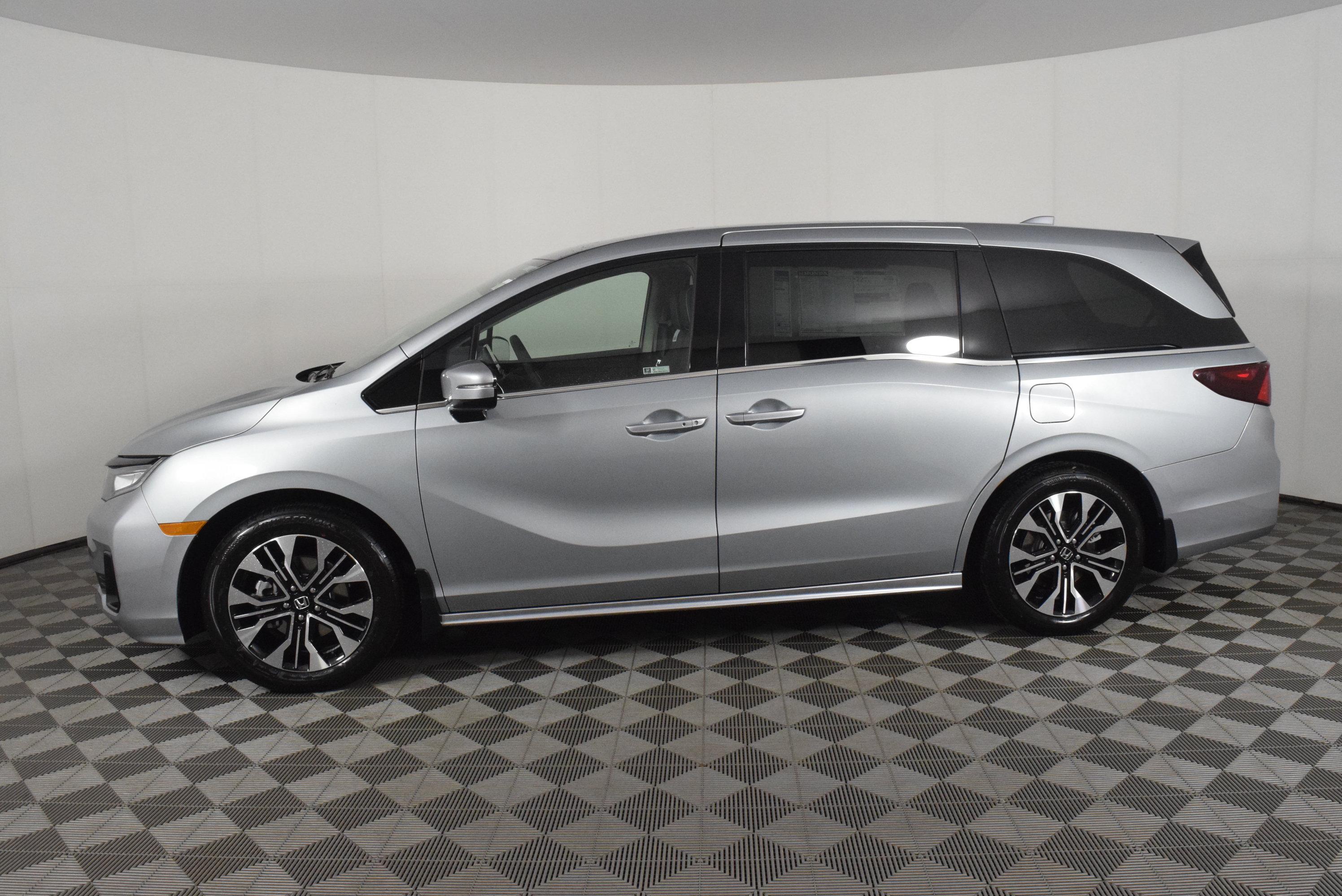 New 2027 Honda Odyssey Elite image 9