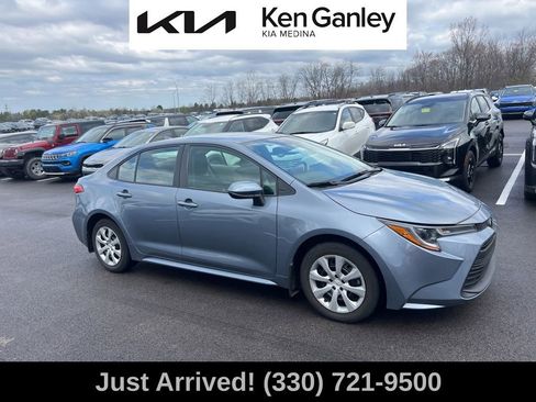 Used 2024 Toyota Corolla LE image 4