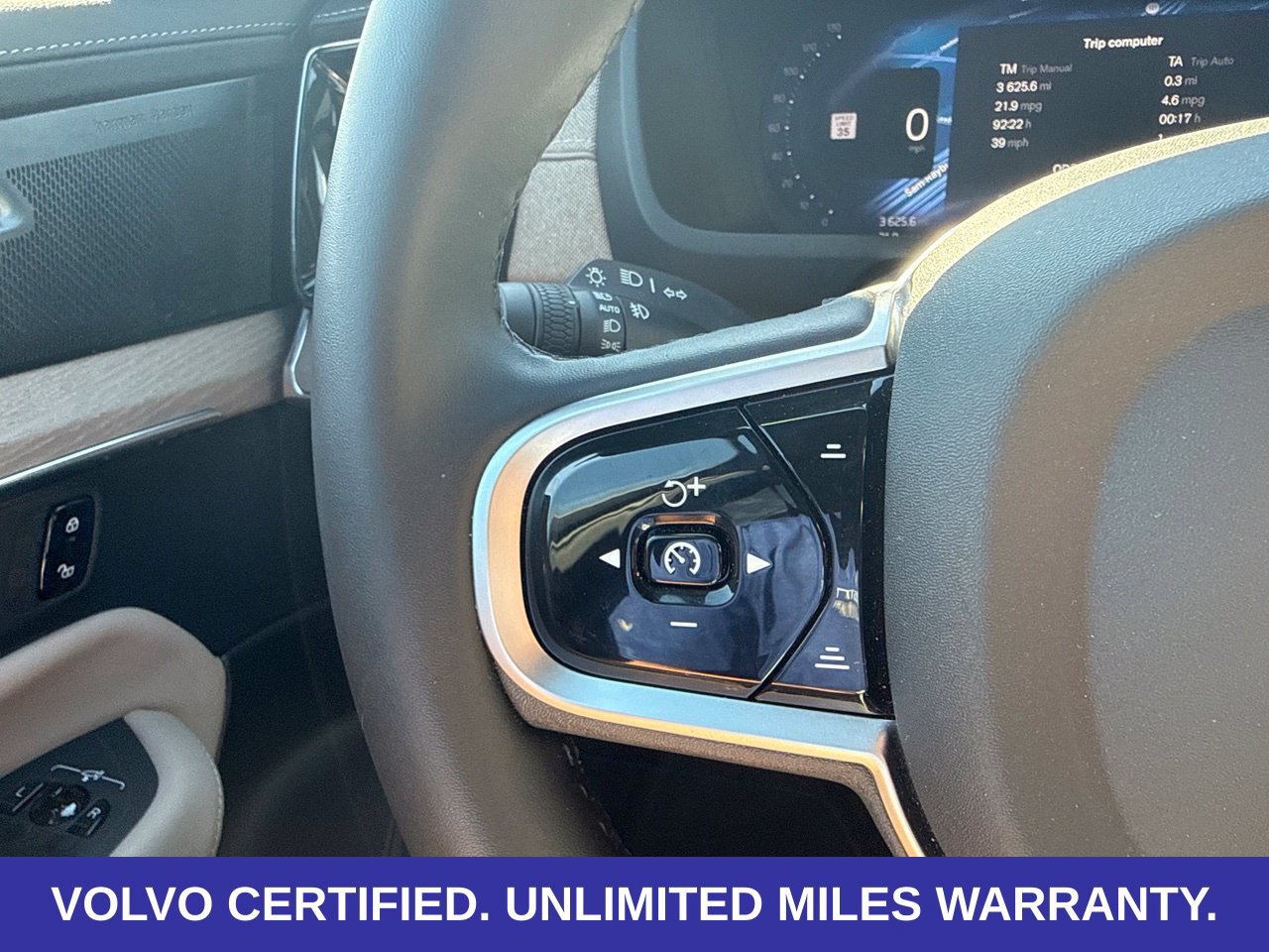 Certified 2026 Volvo XC90 B6 Plus AWD/4WD image 30