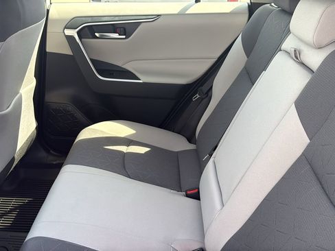 Certified 2022 Toyota RAV4 XLE w/ Convenience Package image 19