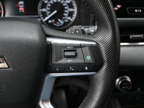 Used 2025 Mitsubishi Outlander SE AWD/4WD image 20