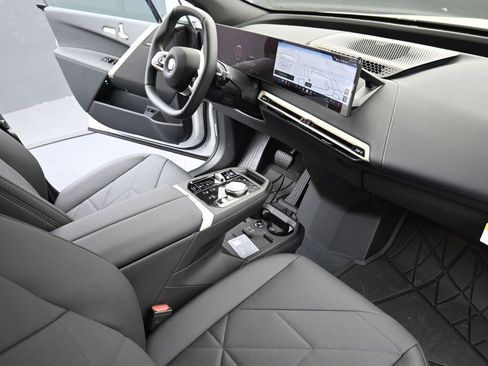 New 2026 BMW iX xDrive45 AWD/4WD image 19