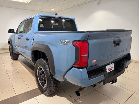 Certified 2026 Toyota Tacoma TRD Off-Road AWD/4WD image 3