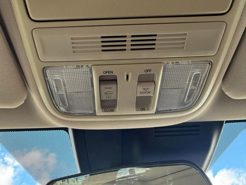 Used 2017 Honda CR-V EX image 21