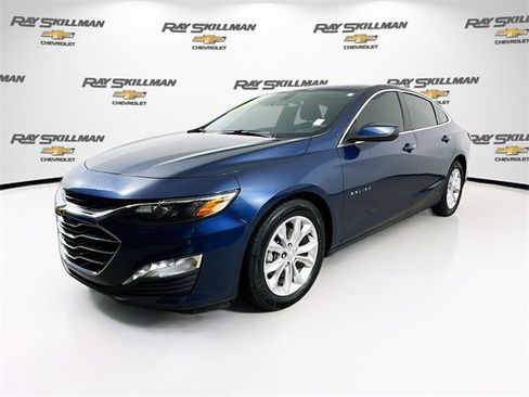 Used 2020 Chevrolet Malibu LT image 3