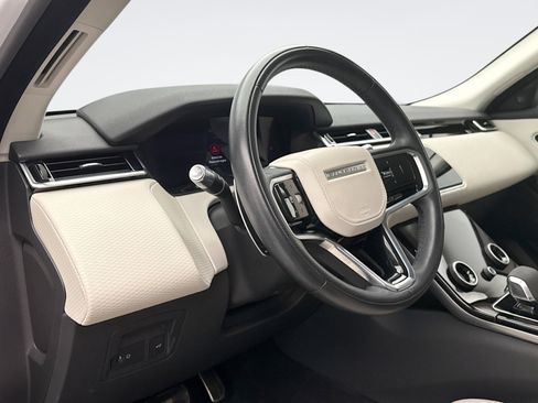 Used 2023 Land Rover Range Rover Velar R-Dynamic S image 7