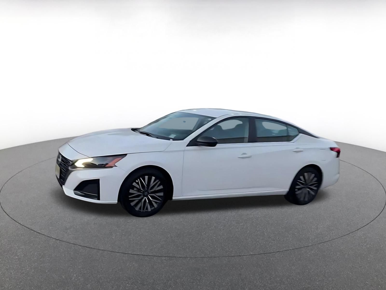 Used 2026 Nissan Altima 2.5 SV FWD image 8