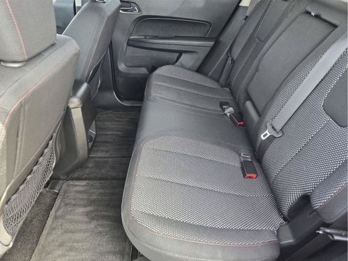 Used 2017 Chevrolet Equinox LT FWD image 27