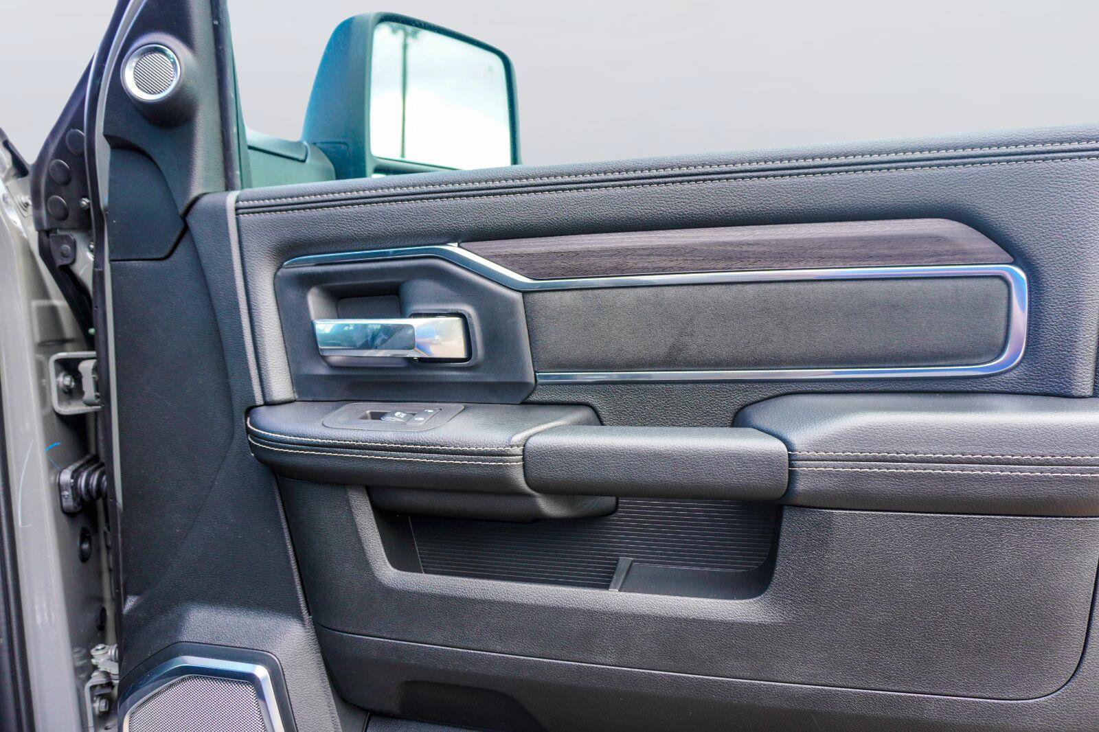 New 2027 RAM 2500 Laramie AWD/4WD image 15