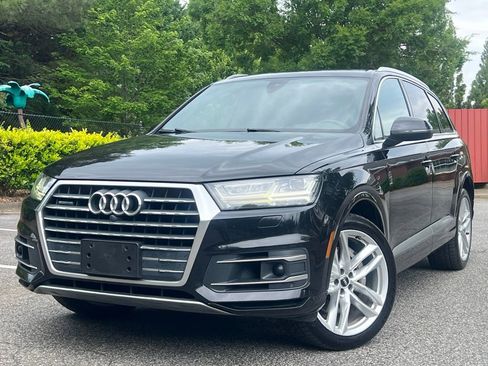 Used 2018 Audi Q7 3.0T Prestige w/ Prestige Package AWD/4WD image 1