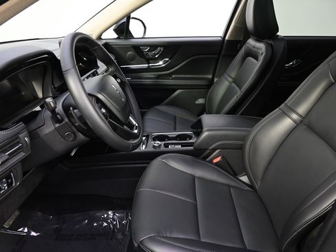 New 2025 Lincoln Corsair AWD w/ Equipment Group 101A image 13