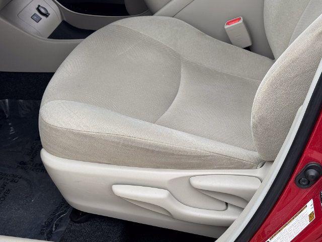 Used 2015 Toyota Prius Three FWD image 13