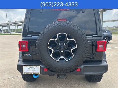 Used 2023 Jeep Wrangler Unlimited Rubicon 4xe w/ Cold Weather Group AWD/4WD image 8